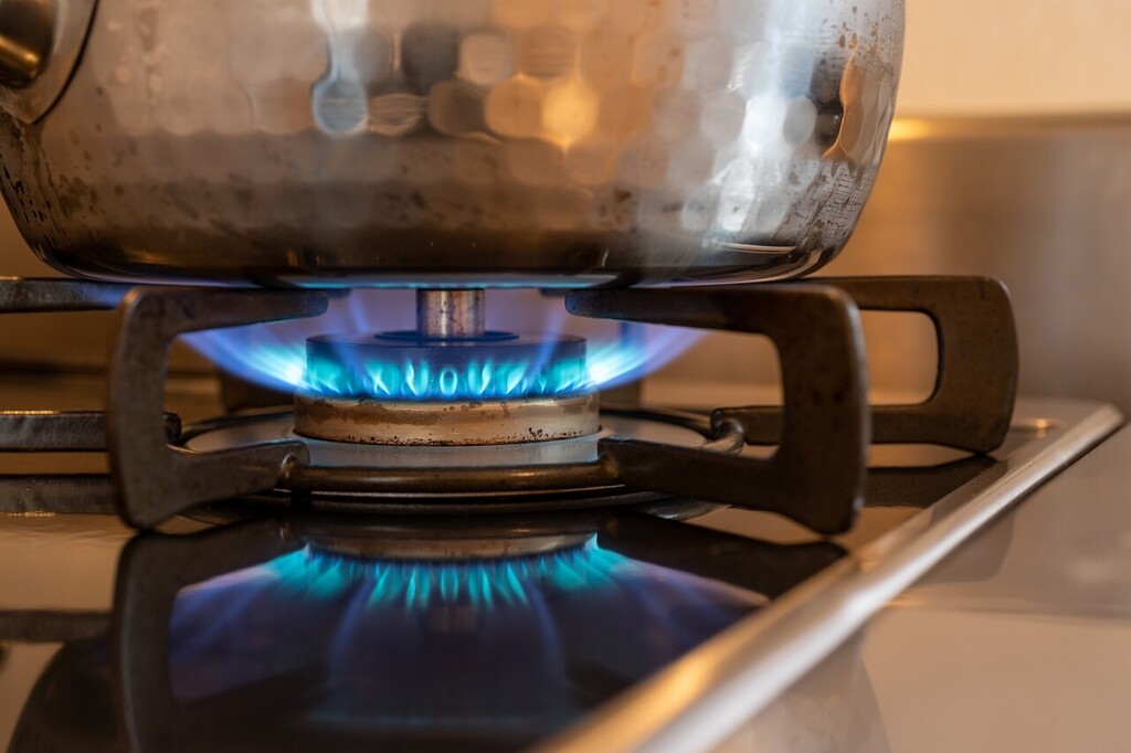 No more gas cars; no more gas stoves all for your protection Giza