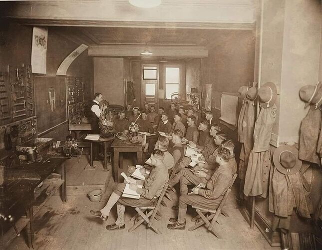 History Harley-Davidson School for Motorcycle Mechanics 1917