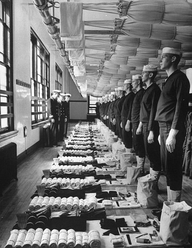 Bootcamp inspection Great Lakes 1940