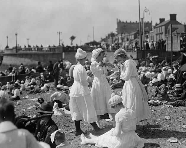 Southend-on-Sea Beach, Essex (England), 1919