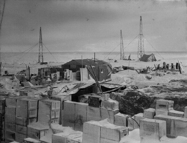 little-america-exploration-base-434bb6ee-2af4-4e3c-84e8-aeaa2d39950-resize-750