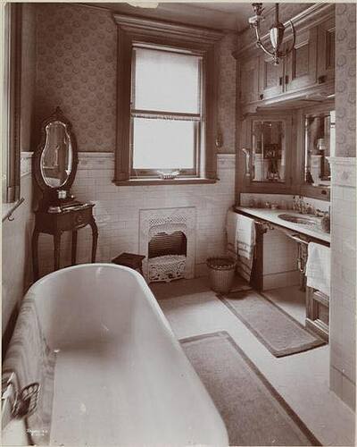 Modern Bathroom at 16 W88 th Street on Manhattans Upper West Side in c1902