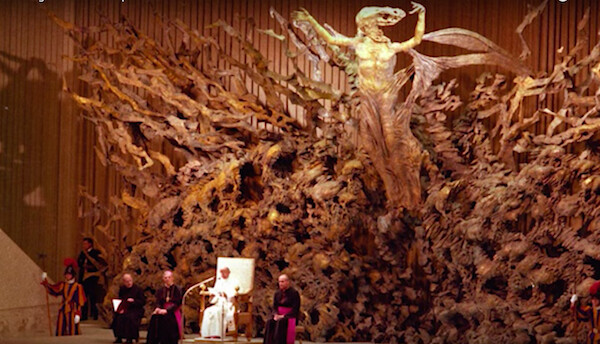 1517818636_606_inside-the-popes-reptilian-audience-hall-in-vatican-city