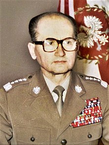 220px-Gen._Wojciech_Jaruzelski_13_grudnia_1981